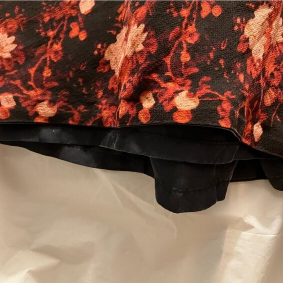 Shanghai Tang Black and Red Sheath Dress Size 6 - Picture 12 of 16